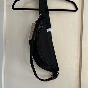 Beis Sport Bag